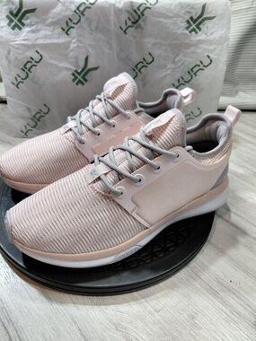 NEW KURU Women's ATOM Lightweight Pink Sorbet Athletic Orthotic Sneakers SIZE 8W